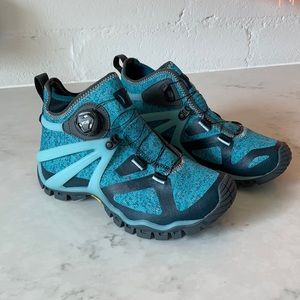 Merrell Rove Mid Knit Womens shoe
